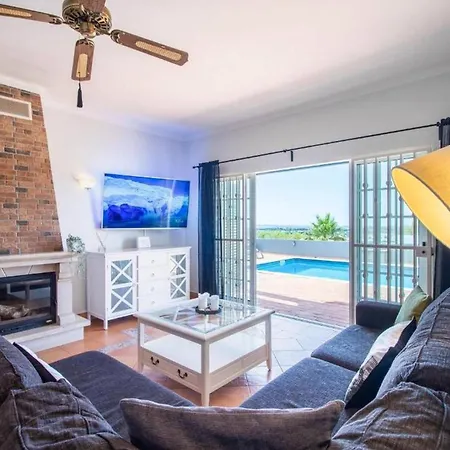 Charming With 3 Bedrooms And Sea View * 롤레