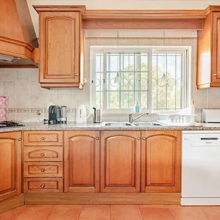 빌라 Charming With 3 Bedrooms And Sea View *