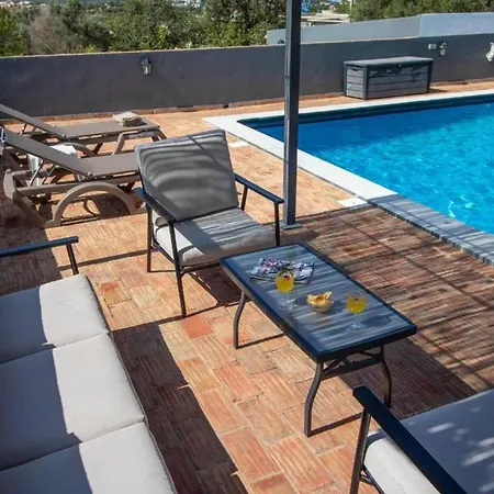 Charming With 3 Bedrooms And Sea View 빌라 *